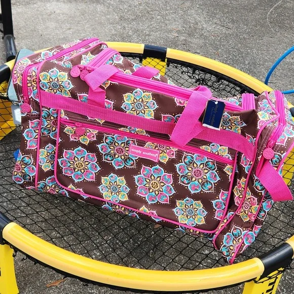 Brand new Simply Southern duffel bag! - Picture 1 of 4